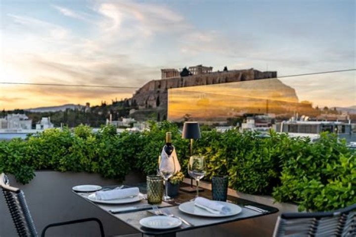 Athens Gate Hotel: A Luxurious Stay in the Heart of Athens